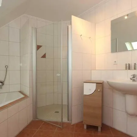 Rosenweg 2 2 Больтенхаген