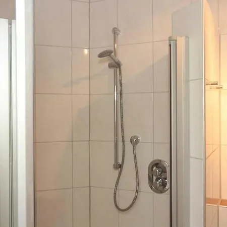 Rosenweg 2 2 * Больтенхаген