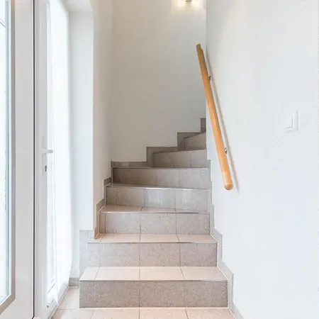 Rosenweg 2 2 Apartment *